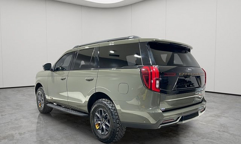 2025 Ford Expedition...