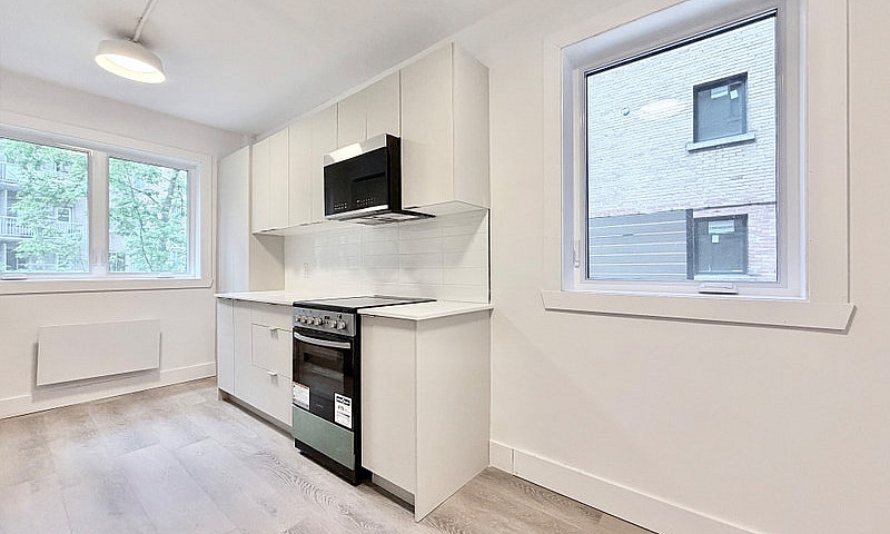 2 Bedrooms - 4 And H...