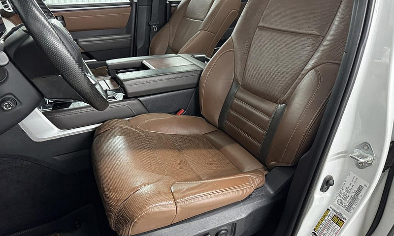Toyota Tundra Hybrid...