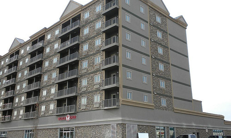 Executive Suites - 1...