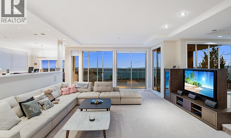 1526 Chippendale Cou...