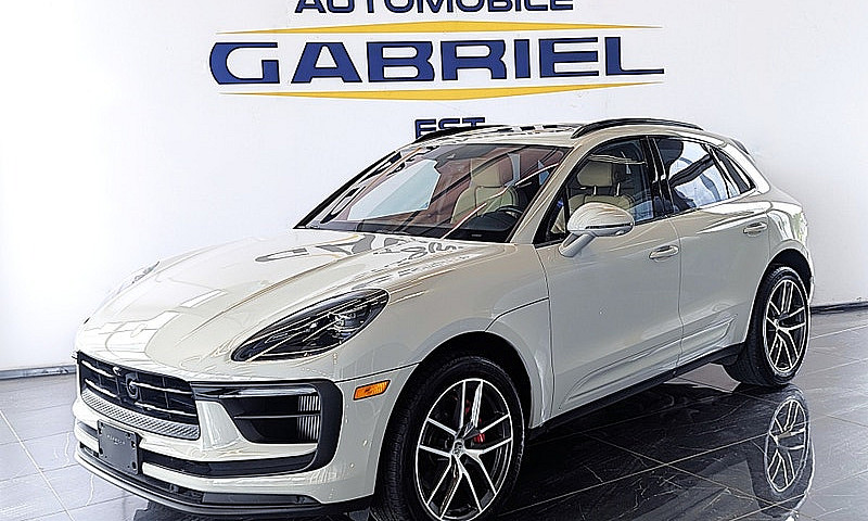 2024 Porsche Macan S...