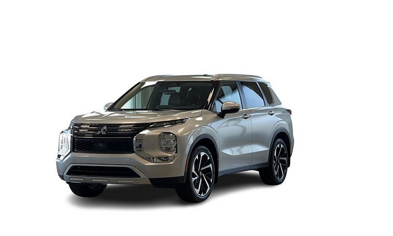2023 Mitsubishi Outl...