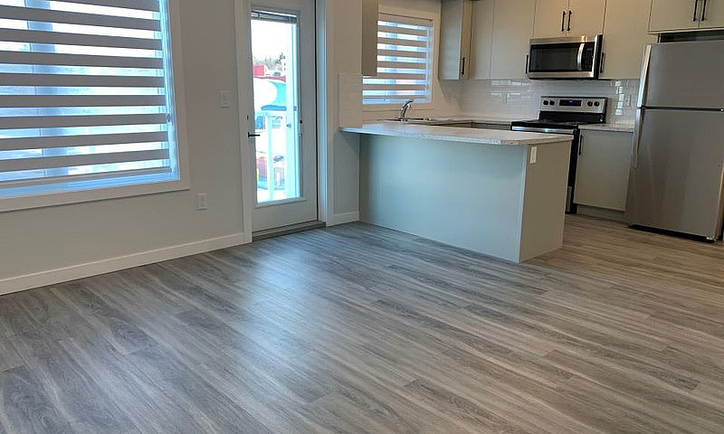 4506 47A Ave - 303 A...