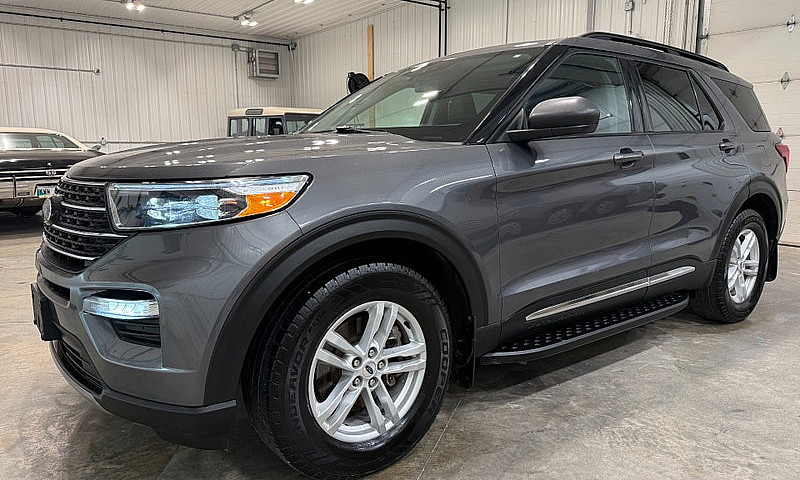 2021 Ford Explorer X...