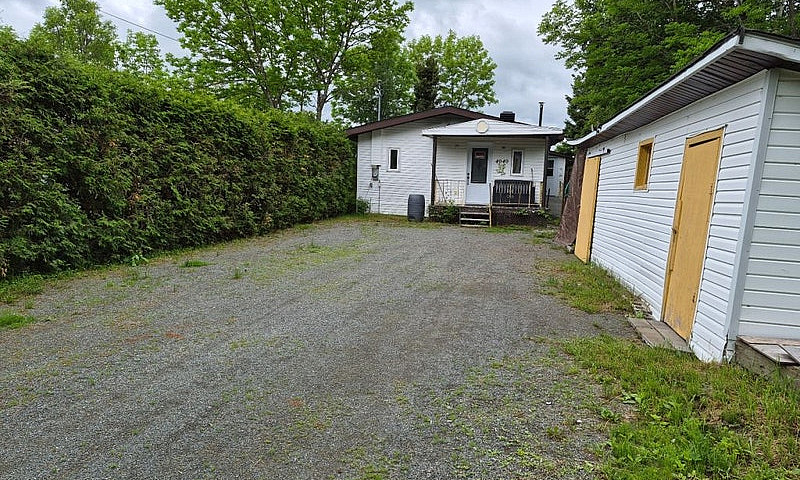 $120,000 - Cottage F...