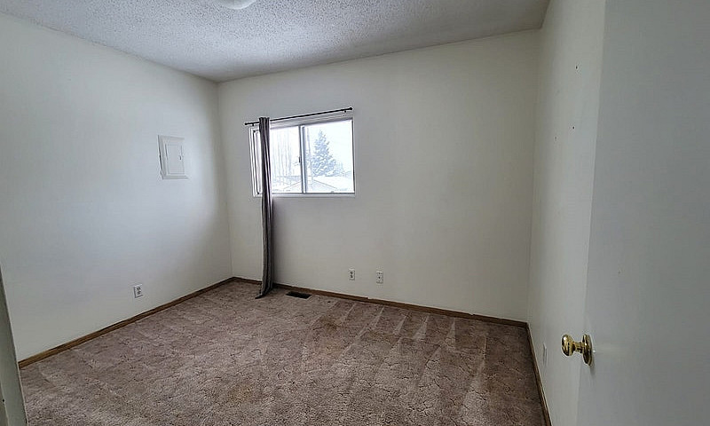 Pet Friendly Townhou...