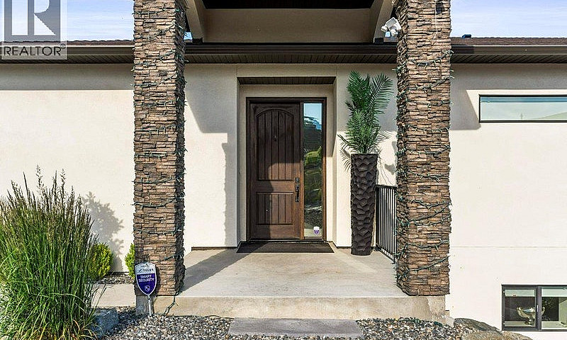 7716 Okanagan Hills ...