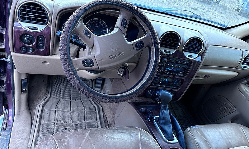 2003 Gmc Envoy...