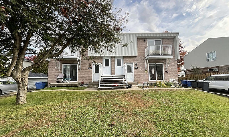 $2,200,000 - 6 Units...