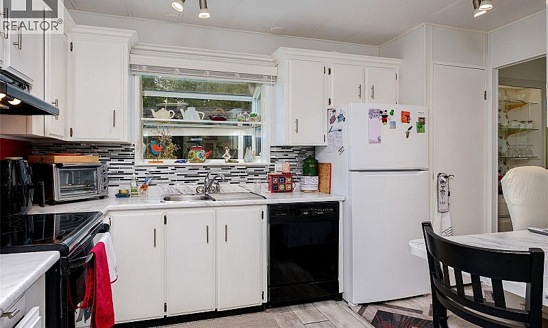 2166 Summergate Blvd...