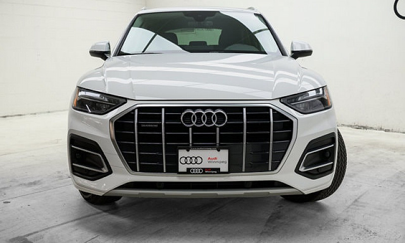 2021 Audi Q5 Komfort...