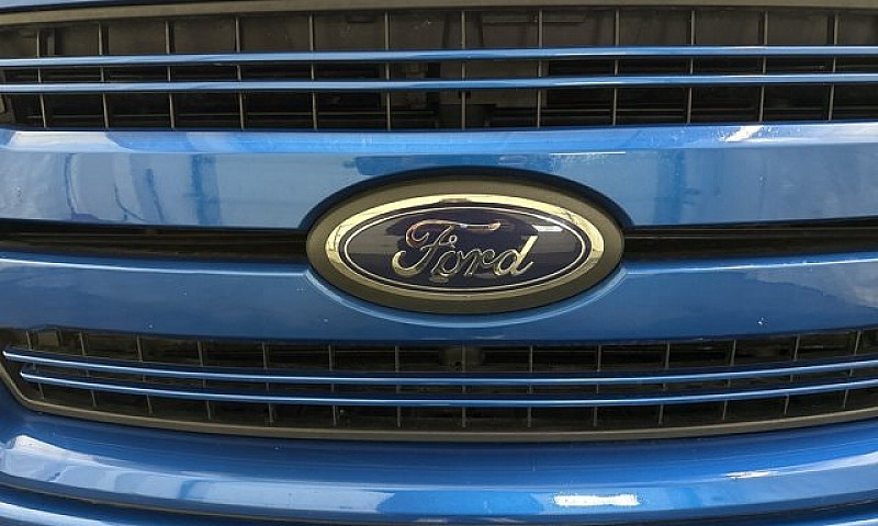 2020 Ford F-150 Lari...