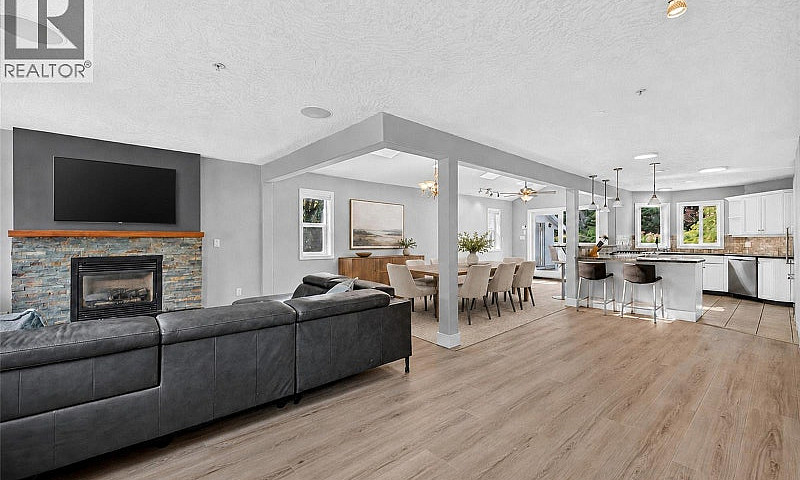 16 Edwards Estates R...
