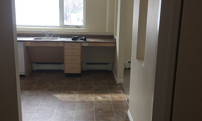 1 Bedroom Suite In W...