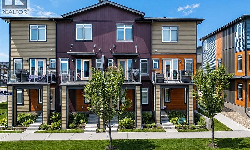 11 Sage Bluff Gate N...