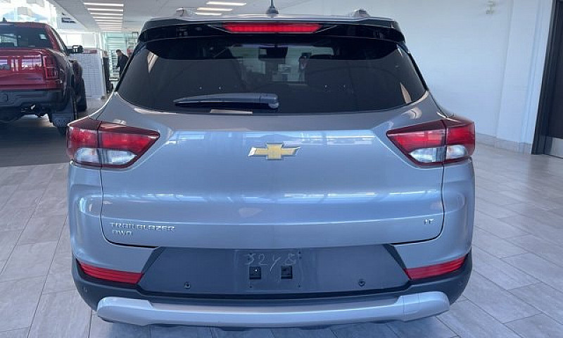 2025 Chevrolet Trail...