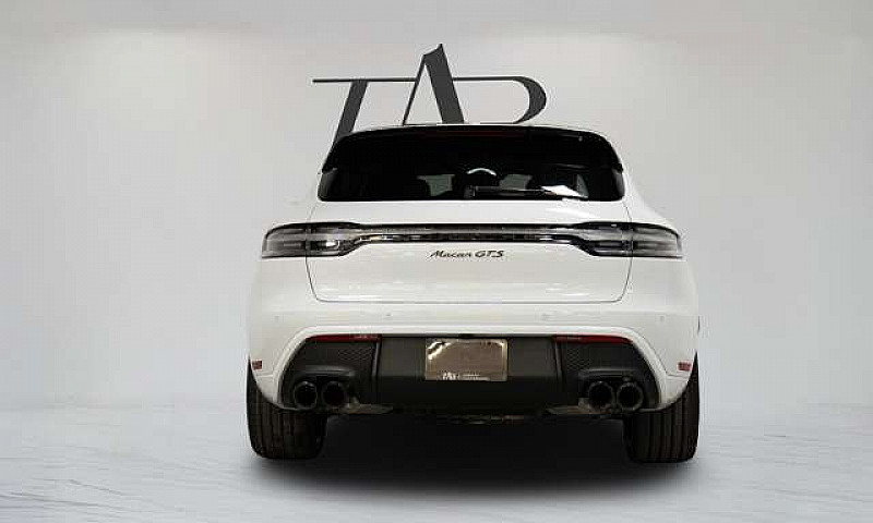 2022 Porsche Macan G...