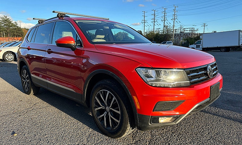 2018 Volkswagen Tigu...