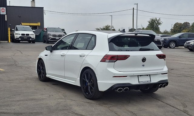 2023 Volkswagen Golf...
