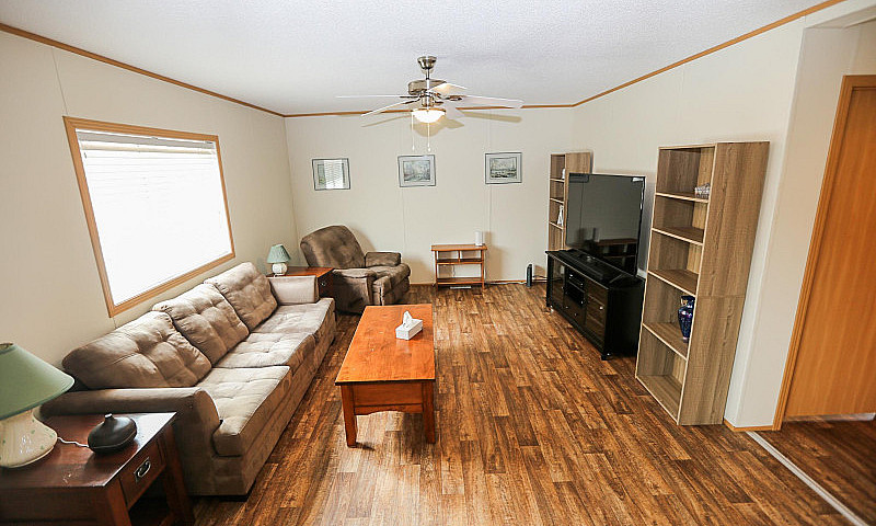 440 Siska Drive (Bar...