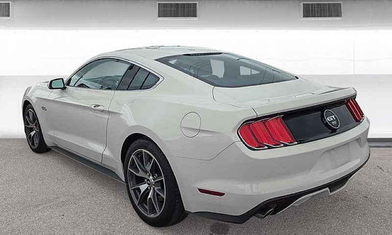 2015 Ford Mustang Gt...