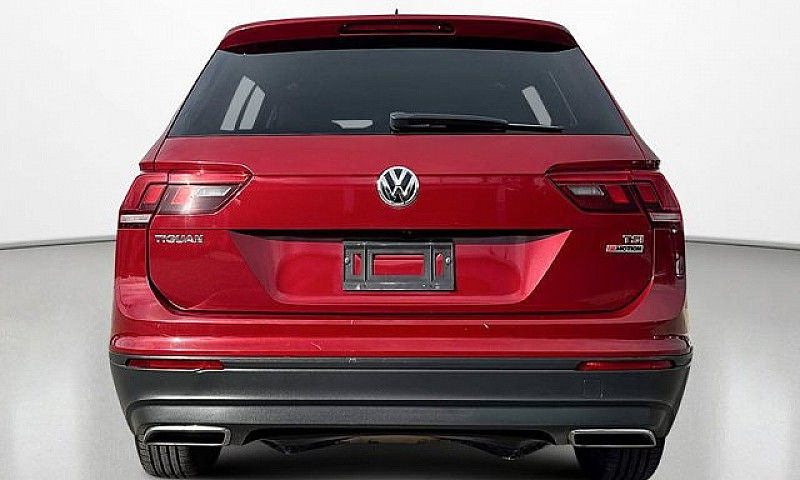 2018 Volkswagen Tigu...