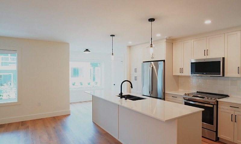 2-Bed, 2-Bath In Can...