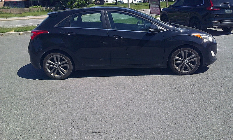 2016 Hyundai Elantra...