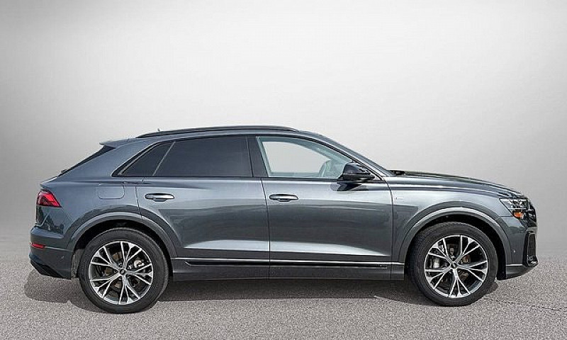 2026 Audi Q8 Technik...