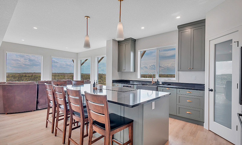 38 Acres ~ 2 Story H...