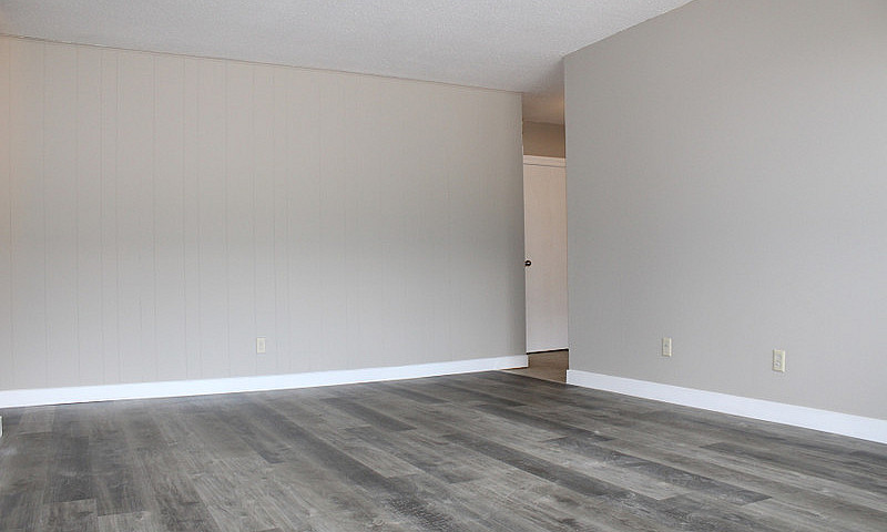 Al Ritchie Apartment...