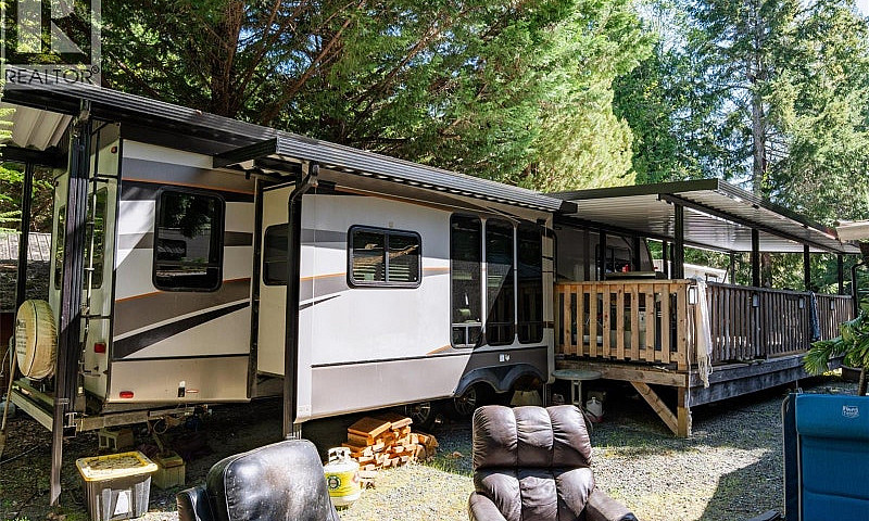 E14 2650 Turnbull Rd...