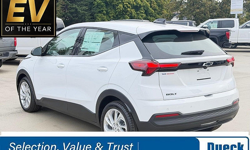 2027 Chevrolet Bolt ...