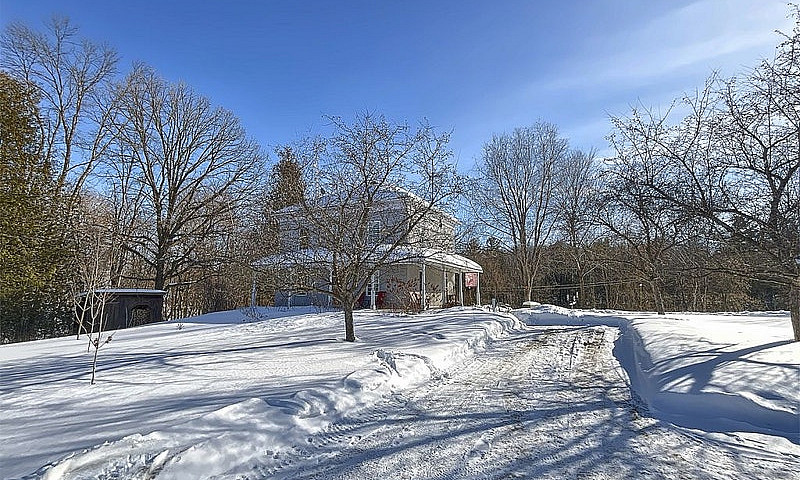 $595,000 - 2 Storey ...