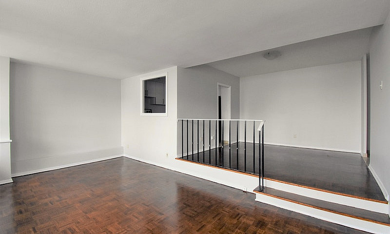 Renovated 2 Bedroom ...