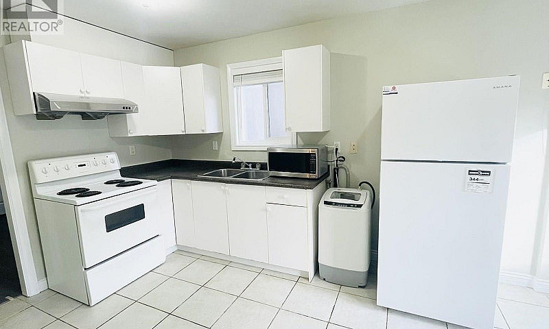 1 Br 552 E 45 Avenue...