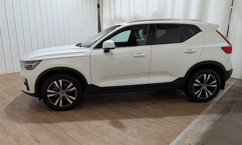 2023 Volvo Xc40 B5 U...