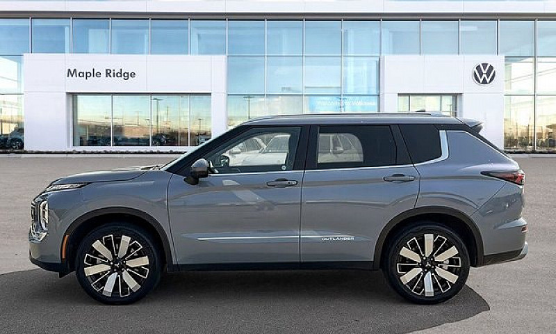 2025 Mitsubishi Outl...