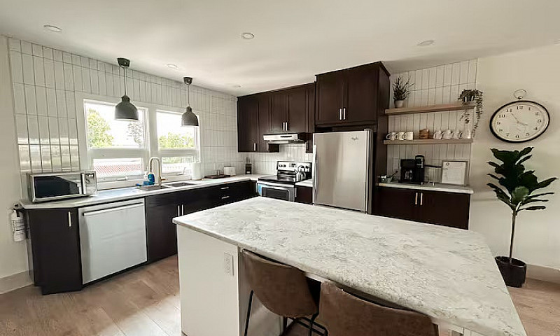 3-Bedroom, 2-Bathroo...