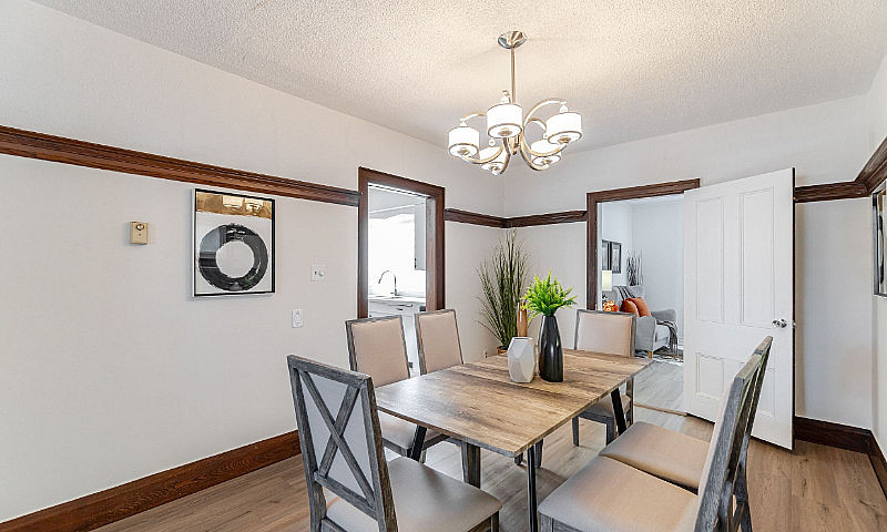 House For Sale In Os...