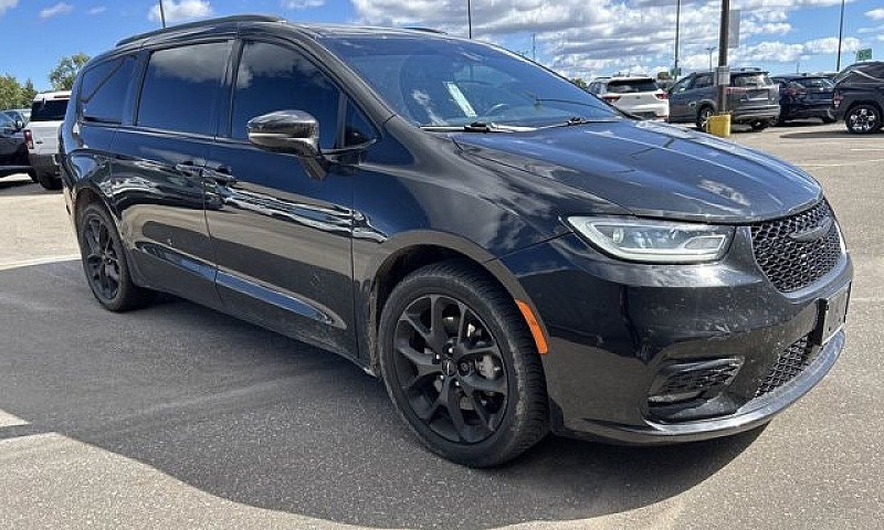 2021 Chrysler Pacifi...