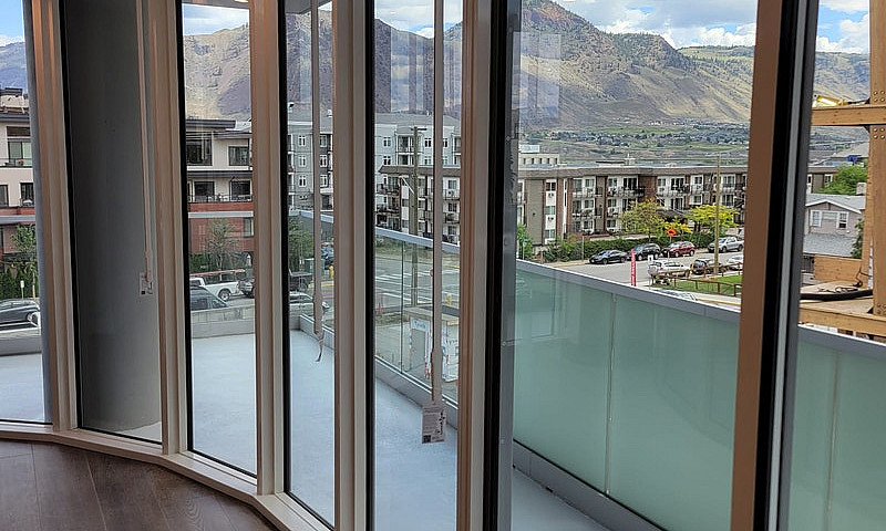 Beautiful 2 Bedroom ...