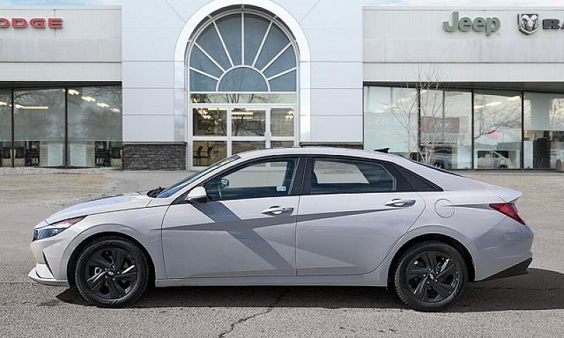2022 Hyundai Elantra...