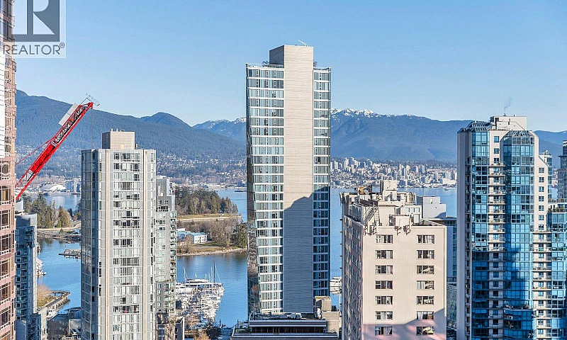 1203 1482 Robson Str...