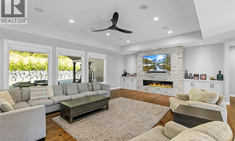 6127 Chase Dr Port A...