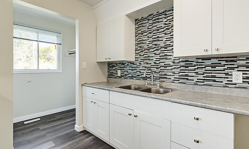Townhomes With In Su...