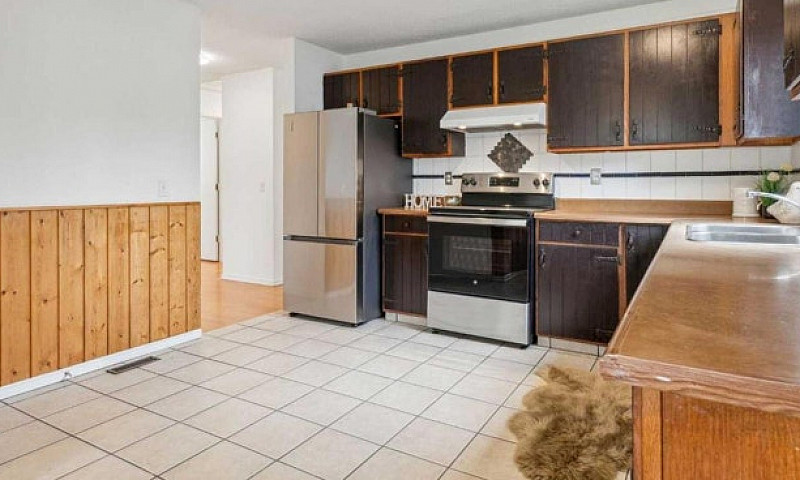 Spacious 3-Bed Falco...
