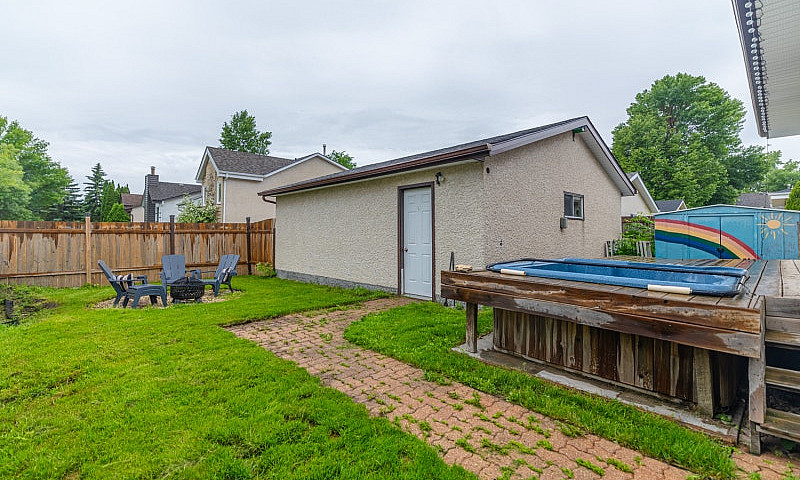 For Sale! 290 Burlan...