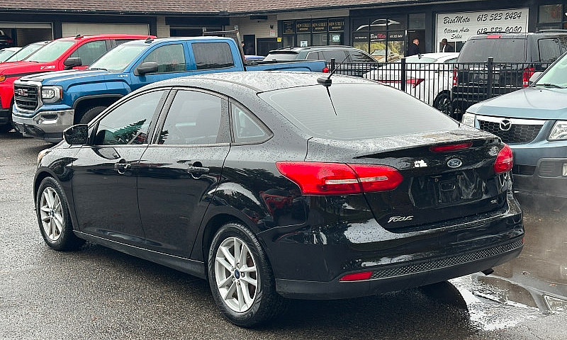 2018 Ford Focus Se *...